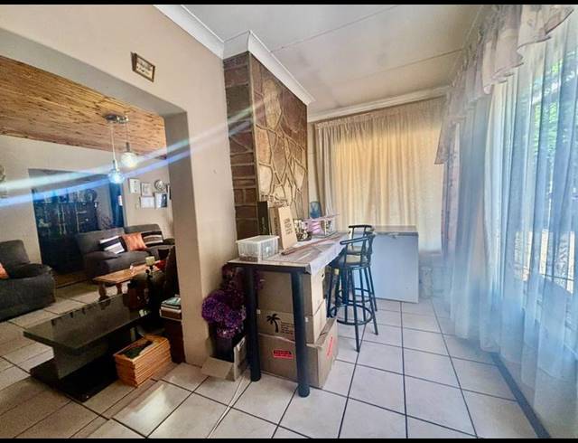 4 BEDROOM HOUSE FOR SALE IN VANDERBIJLPARK SW 1